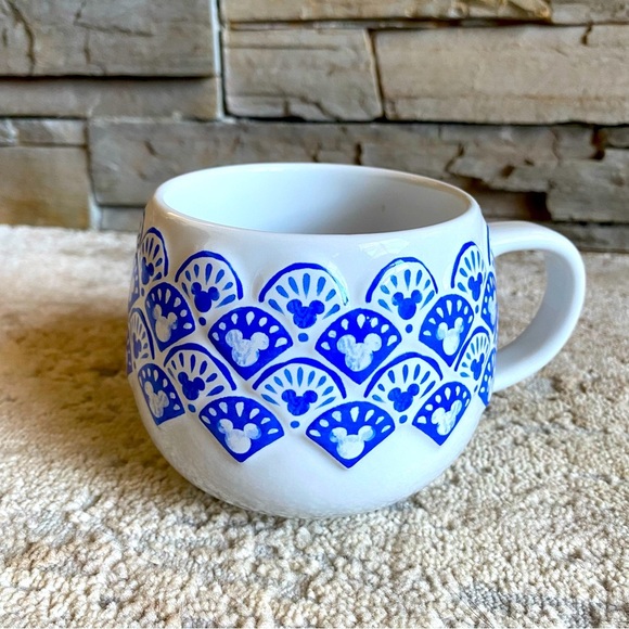 Disney Parks Homestead Blue Collection Mickey Icon Coffee Mug White Blue 21oz - Picture 1 of 6